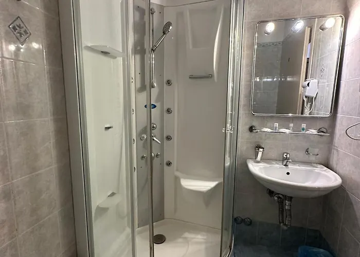 Alloggi Santa Sofia 3*